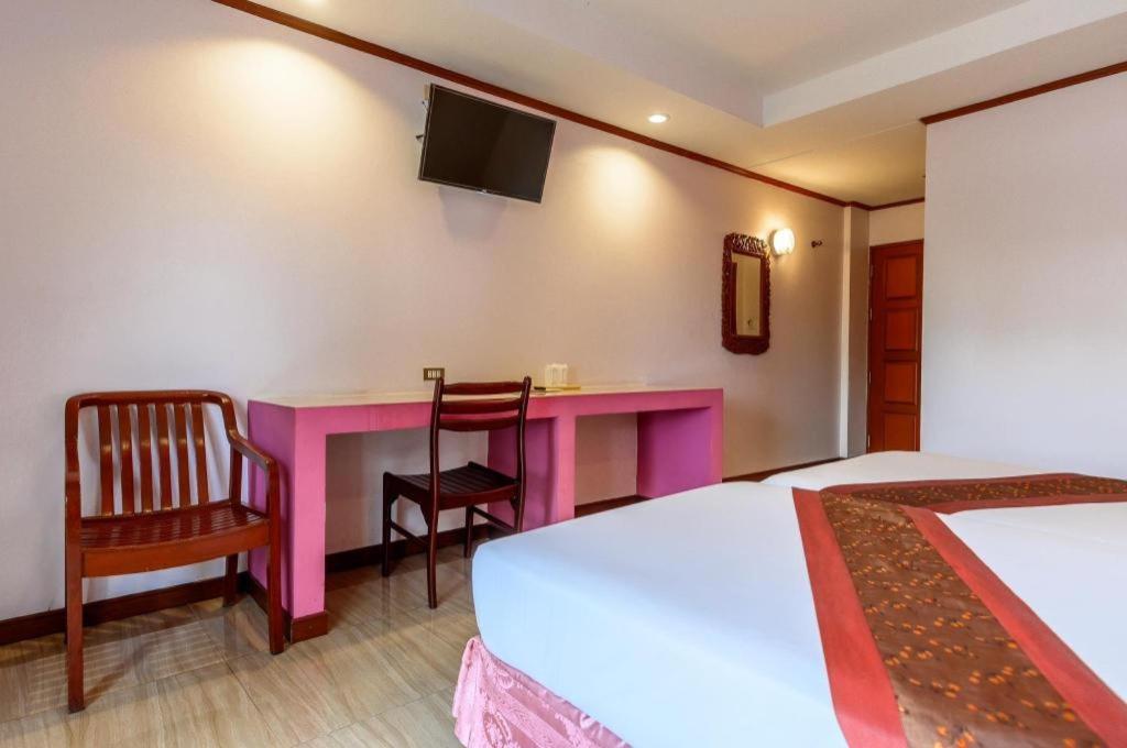 Beverly Hill Park Hotel Nakhon Sawan Ngoại thất bức ảnh
