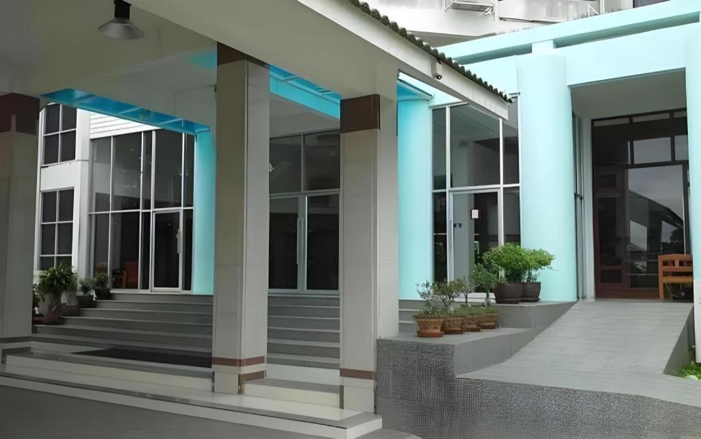 Beverly Hill Park Hotel Nakhon Sawan Ngoại thất bức ảnh